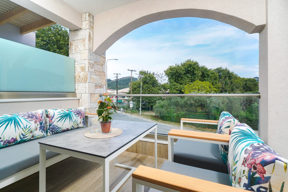 Tiara Holidays - Maria Elena Suites - Deluxe Suite terasa